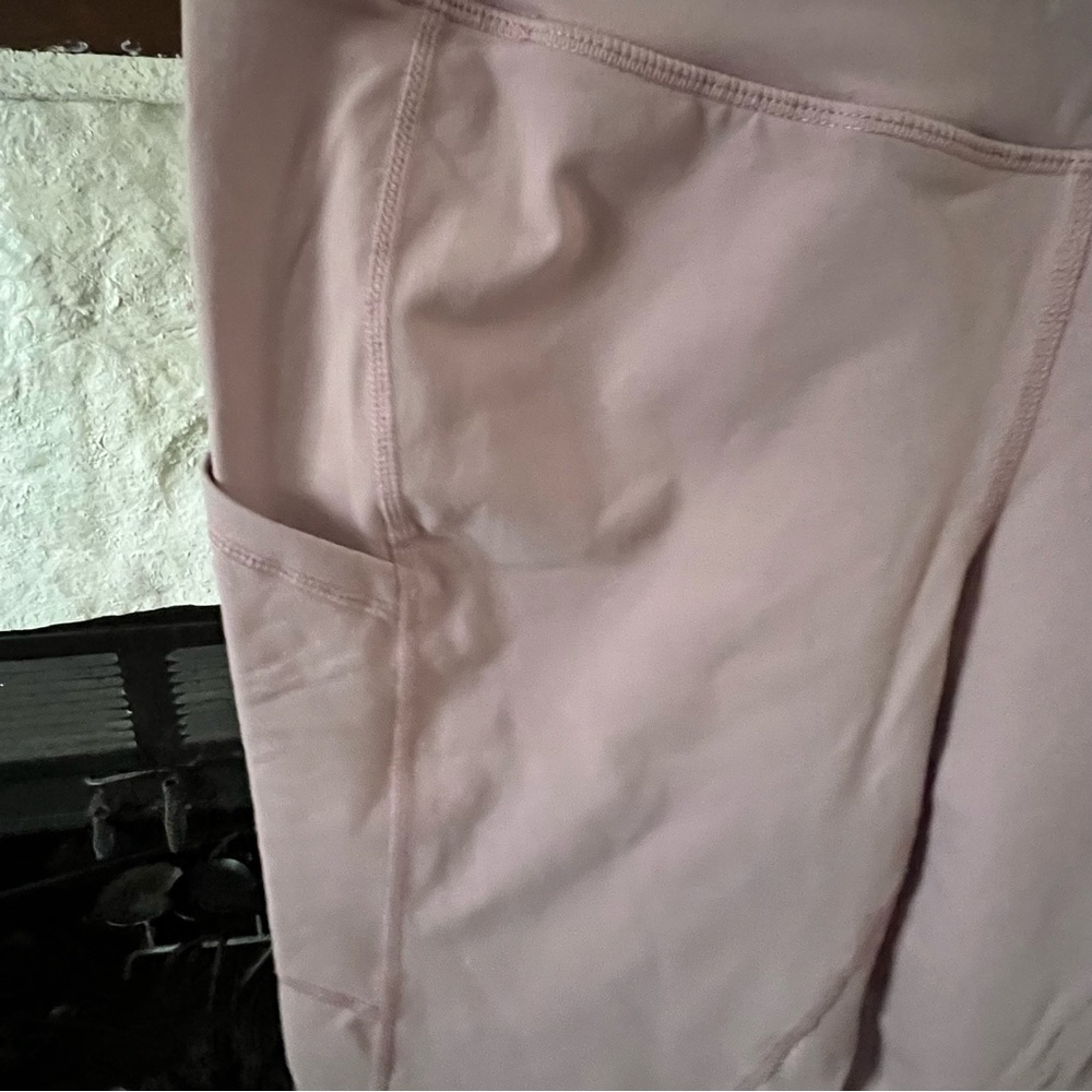 Torrid Active Lilac Capri Leggings Exercise Pants Size 1X - Picture 7 of 7